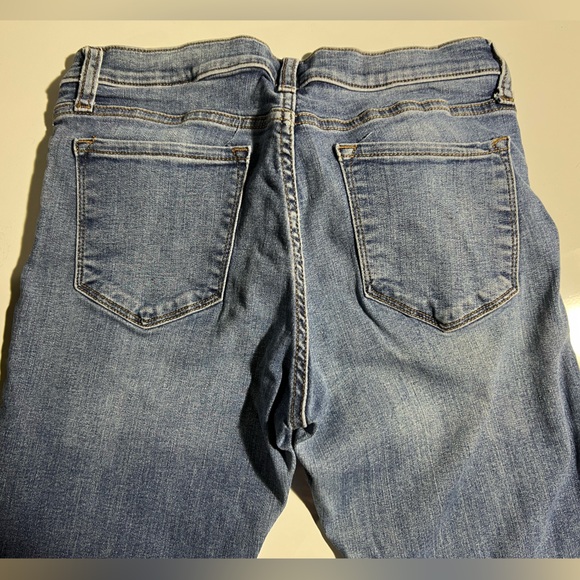 Banana Republic Sculpt Skinny Denim | Size 4 - Picture 4 of 7